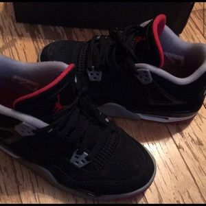 Jordan 4s BRED